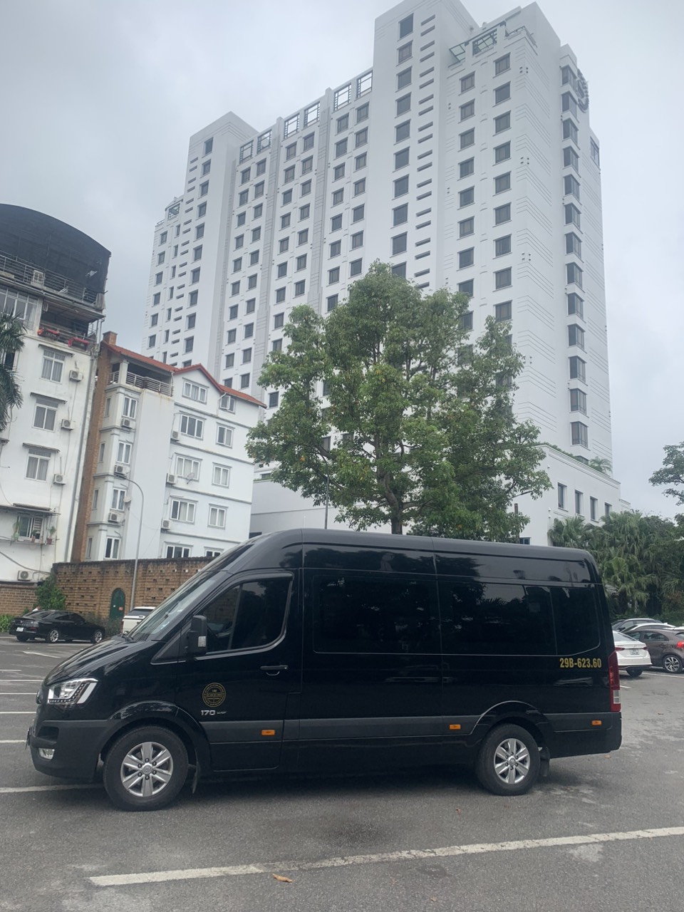 Báo giá dịch vụ thuê xe 9 chỗ tại Hà Nội Asia Trang Ngân
